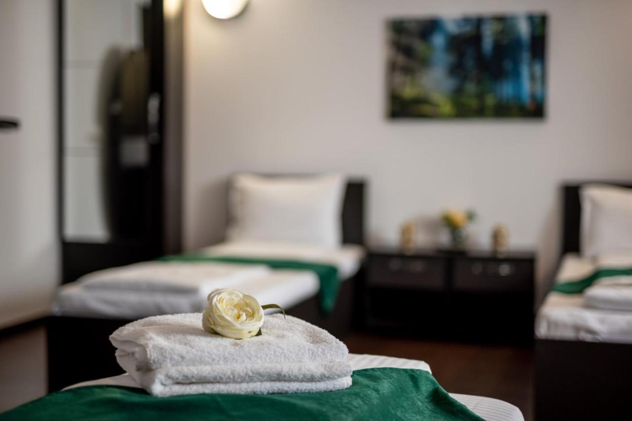 Escala Rooms Ghimbav Eksteriør bilde