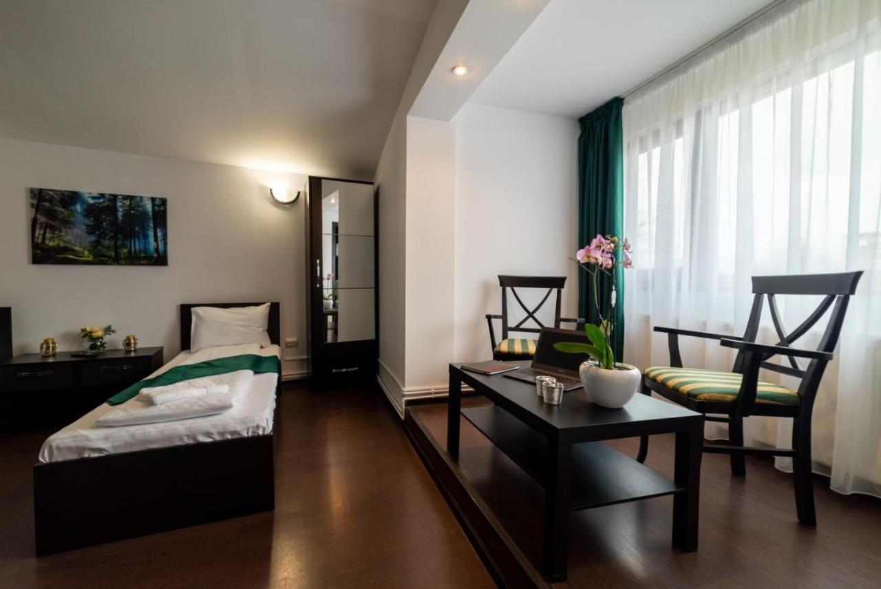 Escala Rooms Ghimbav Eksteriør bilde