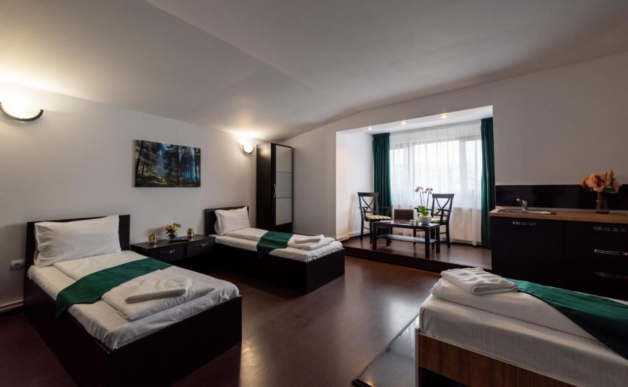 Escala Rooms Ghimbav Eksteriør bilde