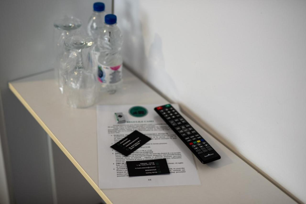 Escala Rooms Ghimbav Eksteriør bilde