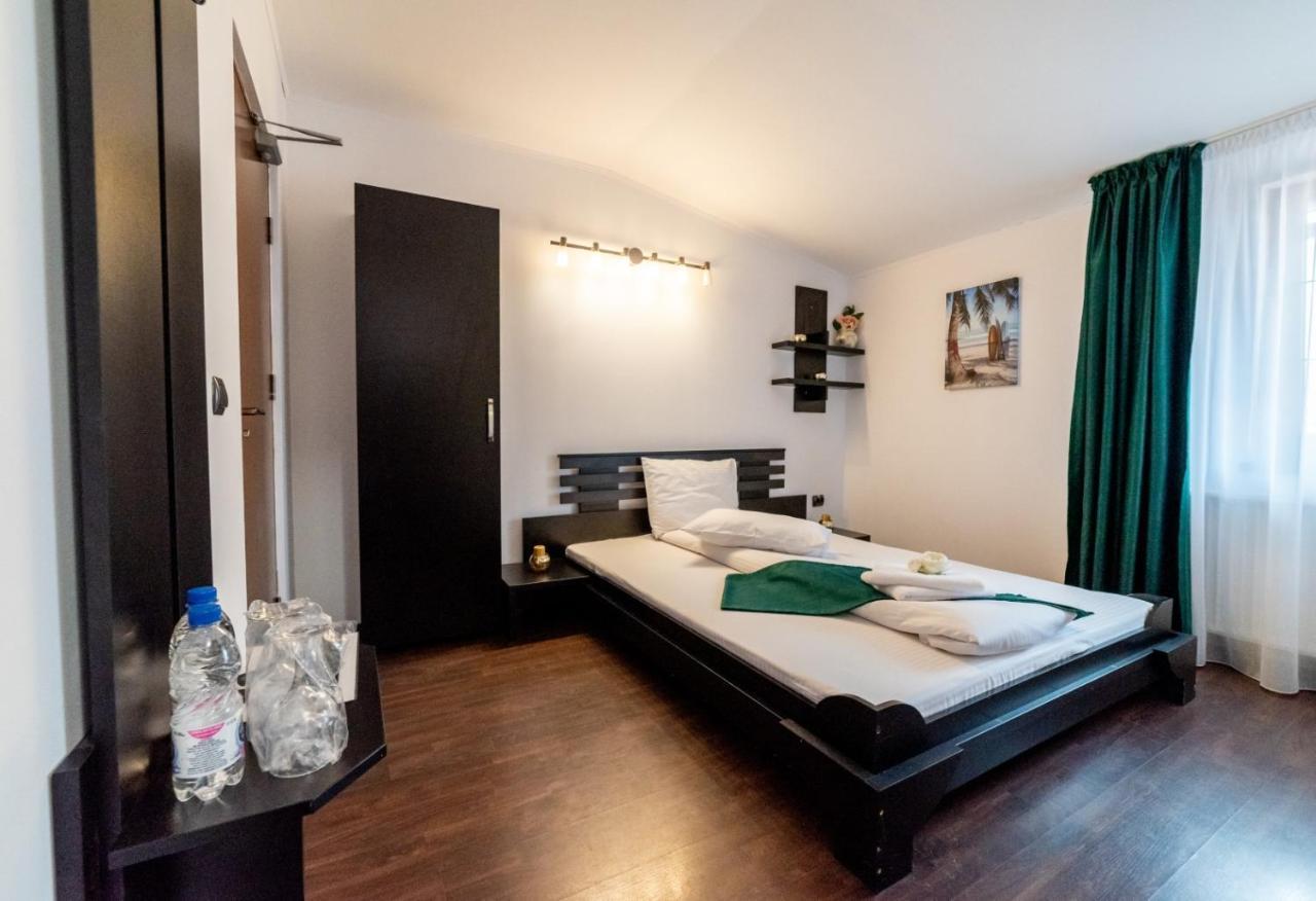 Escala Rooms Ghimbav Eksteriør bilde
